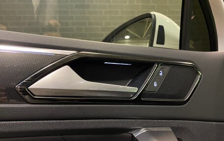 Volkswagen Tiguan II, 2020 год, 2 730 000 рублей, 23 фотография