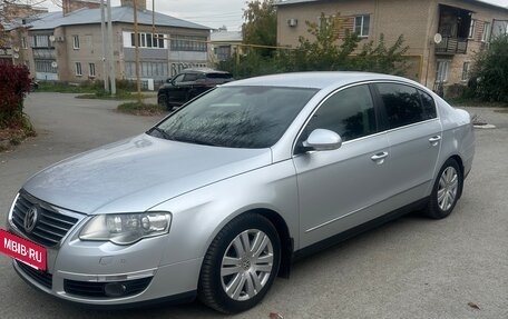 Volkswagen Passat B6, 2007 год, 850 000 рублей, 2 фотография