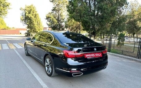 BMW 7 серия, 2016 год, 3 670 000 рублей, 4 фотография
