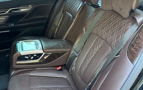 BMW 7 серия, 2016 год, 3 670 000 рублей, 13 фотография