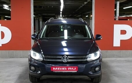 Volkswagen Tiguan I, 2012 год, 1 198 000 рублей, 2 фотография