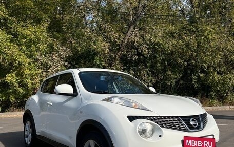 Nissan Juke II, 2011 год, 990 000 рублей, 2 фотография