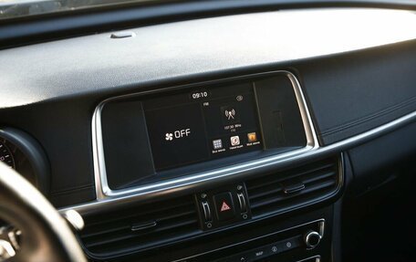 KIA Optima IV, 2018 год, 1 900 000 рублей, 13 фотография