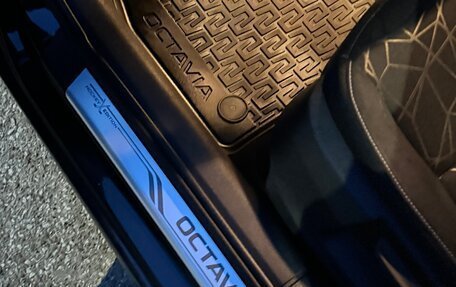Skoda Octavia, 2018 год, 2 200 000 рублей, 5 фотография