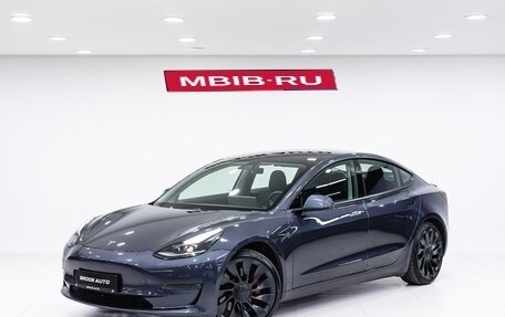 Tesla Model 3 I, 2021 год, 3 990 000 рублей, 1 фотография