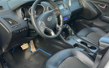 Hyundai ix35 I рестайлинг, 2013 год, 1 500 000 рублей, 10 фотография