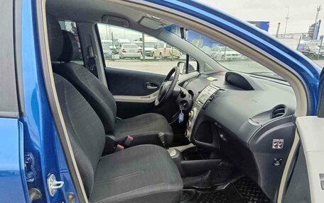 Toyota Yaris III рестайлинг, 2008 год, 599 000 рублей, 9 фотография