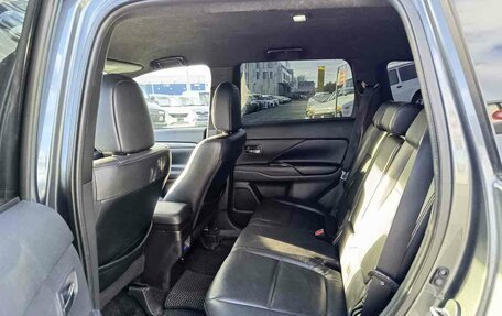 Mitsubishi Outlander III рестайлинг 3, 2013 год, 1 380 000 рублей, 13 фотография