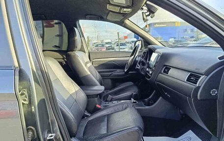 Mitsubishi Outlander III рестайлинг 3, 2013 год, 1 380 000 рублей, 15 фотография