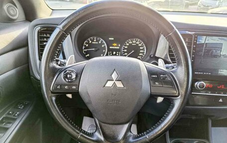 Mitsubishi Outlander III рестайлинг 3, 2013 год, 1 380 000 рублей, 18 фотография