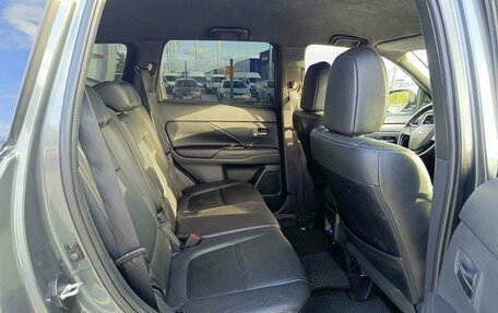 Mitsubishi Outlander III рестайлинг 3, 2013 год, 1 380 000 рублей, 16 фотография
