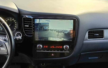 Mitsubishi Outlander III рестайлинг 3, 2013 год, 1 380 000 рублей, 22 фотография