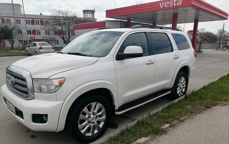 Toyota Sequoia II рестайлинг, 2010 год, 4 000 000 рублей, 3 фотография