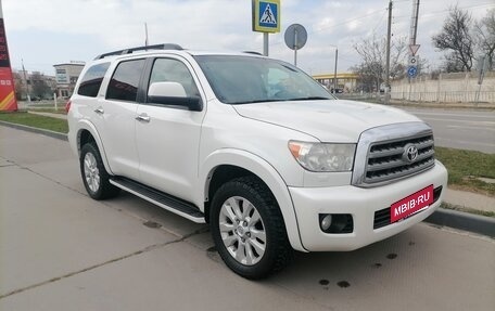 Toyota Sequoia II рестайлинг, 2010 год, 4 000 000 рублей, 2 фотография