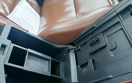 Toyota Sequoia II рестайлинг, 2010 год, 4 000 000 рублей, 12 фотография