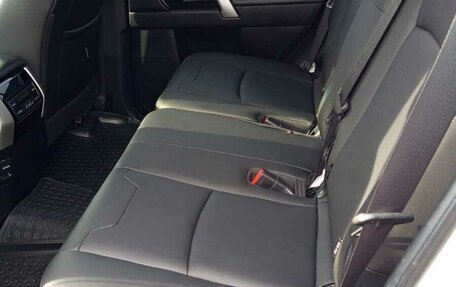 Toyota Land Cruiser Prado 150 рестайлинг 2, 2021 год, 6 500 000 рублей, 4 фотография