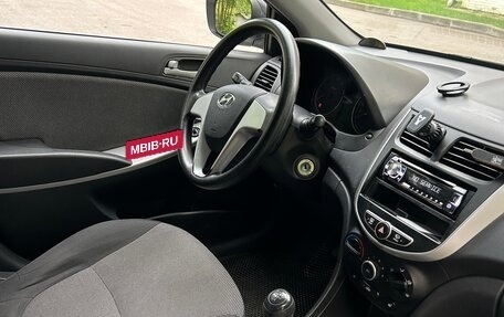 Hyundai Solaris II рестайлинг, 2013 год, 800 000 рублей, 7 фотография