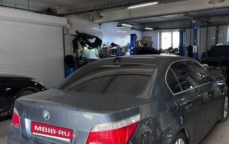 BMW 5 серия, 2009 год, 1 090 000 рублей, 4 фотография