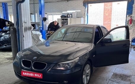BMW 5 серия, 2009 год, 1 090 000 рублей, 6 фотография