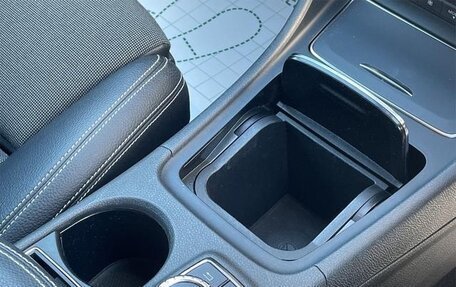 Mercedes-Benz A-Класс, 2018 год, 1 150 000 рублей, 16 фотография