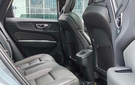 Volvo XC60 II, 2022 год, 3 100 000 рублей, 10 фотография