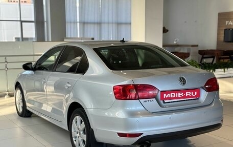 Volkswagen Jetta VI, 2012 год, 915 000 рублей, 6 фотография