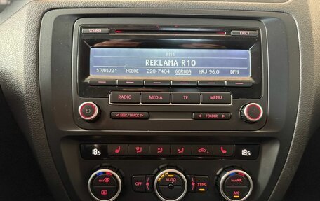 Volkswagen Jetta VI, 2012 год, 915 000 рублей, 19 фотография