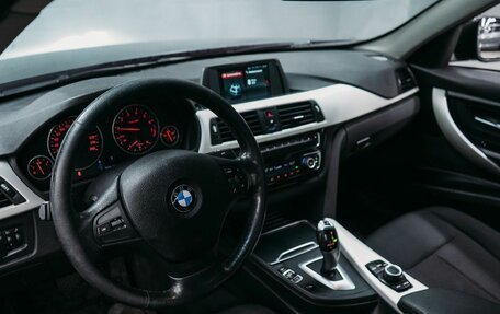 BMW 3 серия, 2018 год, 1 534 080 рублей, 8 фотография