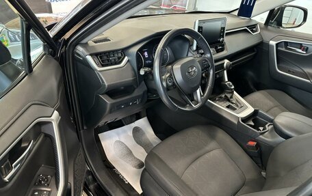 Toyota RAV4, 2021 год, 3 499 900 рублей, 10 фотография