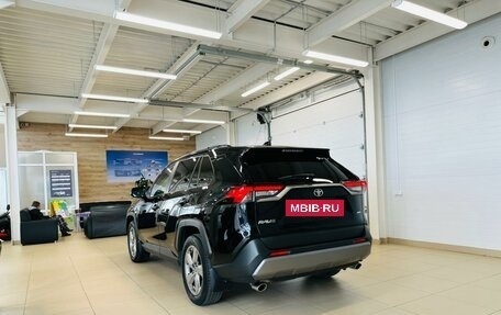 Toyota RAV4, 2021 год, 3 499 900 рублей, 4 фотография