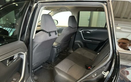 Toyota RAV4, 2021 год, 3 499 900 рублей, 17 фотография