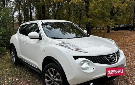 Nissan Juke II, 2011 год, 850 000 рублей, 6 фотография
