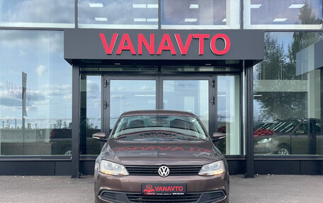 Volkswagen Jetta VI, 2014 год, 1 130 000 рублей, 2 фотография
