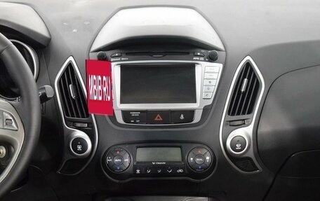 Hyundai ix35 I рестайлинг, 2012 год, 920 000 рублей, 13 фотография
