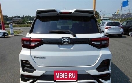 Toyota Raize I, 2022 год, 1 098 000 рублей, 6 фотография