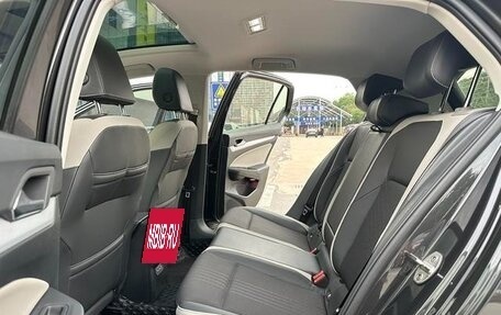 Volkswagen Golf VIII, 2021 год, 1 550 000 рублей, 9 фотография