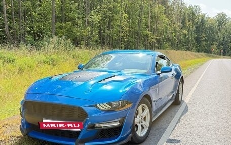 Ford Mustang VI рестайлинг, 2019 год, 2 750 000 рублей, 3 фотография