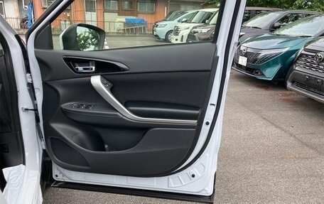 Mitsubishi Eclipse Cross, 2022 год, 1 600 000 рублей, 10 фотография