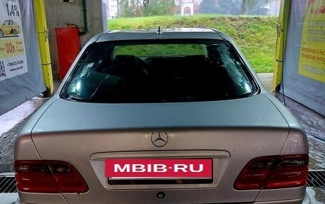 Mercedes-Benz E-Класс, 1999 год, 590 000 рублей, 2 фотография