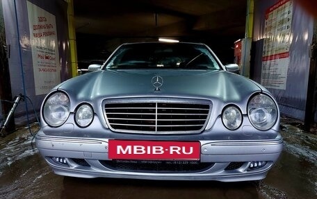 Mercedes-Benz E-Класс, 1999 год, 590 000 рублей, 3 фотография