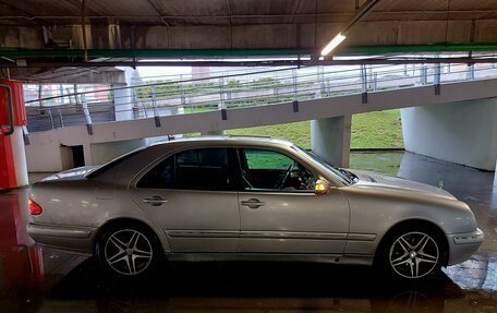 Mercedes-Benz E-Класс, 1999 год, 590 000 рублей, 9 фотография