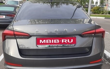 Skoda Rapid II, 2021 год, 1 370 000 рублей, 2 фотография