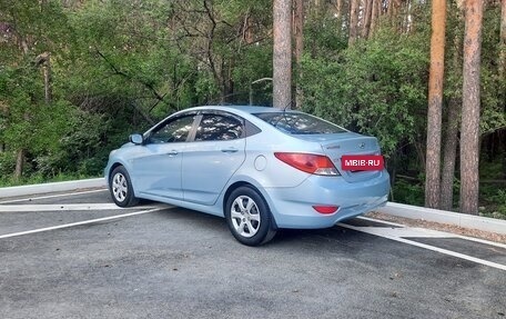Hyundai Solaris II рестайлинг, 2011 год, 745 000 рублей, 3 фотография