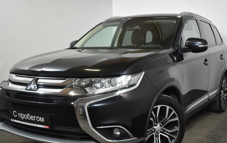 Mitsubishi Outlander III рестайлинг 3, 2017 год, 1 819 000 рублей, 3 фотография