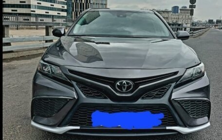 Toyota Camry, 2021 год, 2 500 000 рублей, 1 фотография