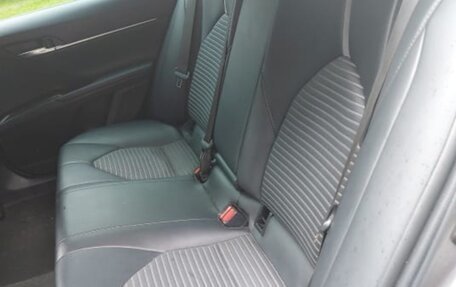 Toyota Camry, 2021 год, 2 500 000 рублей, 11 фотография