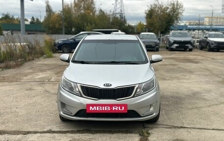 KIA Rio III рестайлинг, 2011 год, 660 000 рублей, 2 фотография