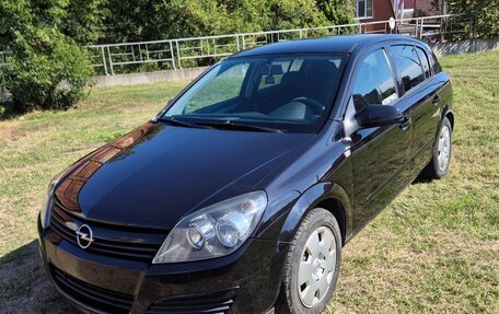 Opel Astra H, 2005 год, 370 000 рублей, 2 фотография