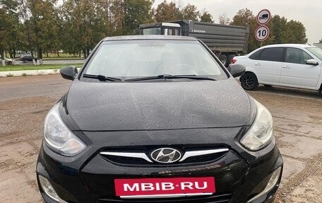 Hyundai Solaris II рестайлинг, 2014 год, 730 000 рублей, 4 фотография