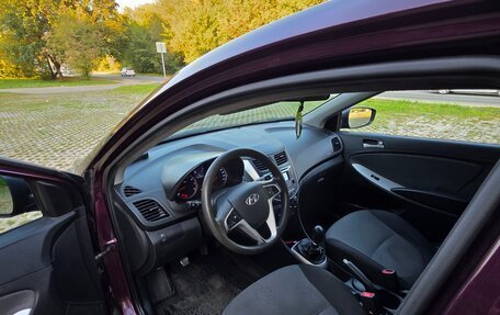 Hyundai Solaris II рестайлинг, 2012 год, 550 000 рублей, 10 фотография